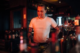 Werbefotograf Tübingen: Shooting für Niemand Gin Fabian Hönig – Photographer